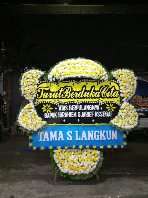 Papan Bunga Duka di Gemel